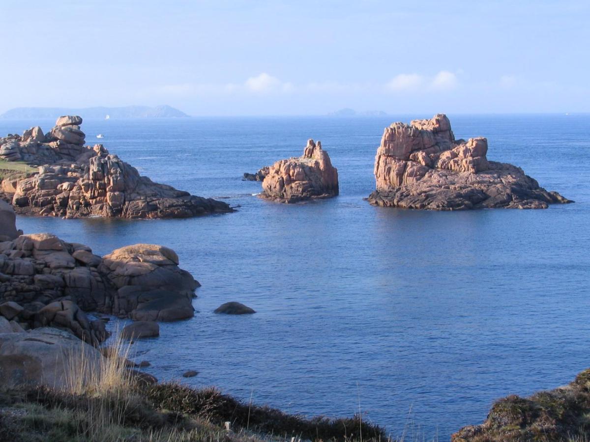 En Bretagne, Villa De 2 A 8 Pers , Meuble De Tourisme 3 Etoiles Nichee Dans Un Ecrin De Verdure A 2500M De La Plage Ploumilliau Bagian luar foto